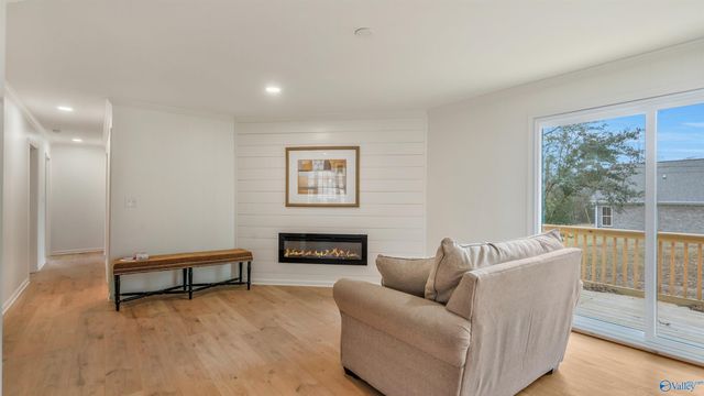 131 Skidmore Drive NW, Arab, AL 35016