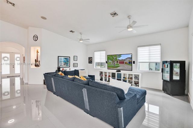 23112 SW 104th Ct, Cutler Bay, FL 33190