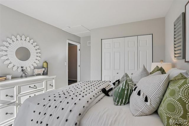 811 Yosemite Court, Troy, MO 63379