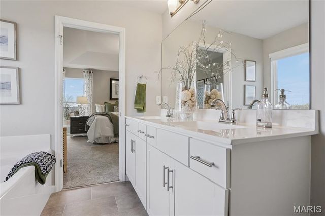 811 Yosemite Court, Troy, MO 63379