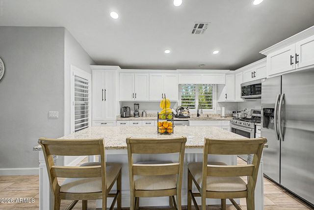 12421 N 42ND Drive, Phoenix, AZ 85029