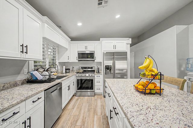 12421 N 42ND Drive, Phoenix, AZ 85029