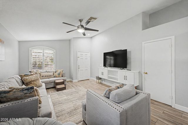 12421 N 42ND Drive, Phoenix, AZ 85029