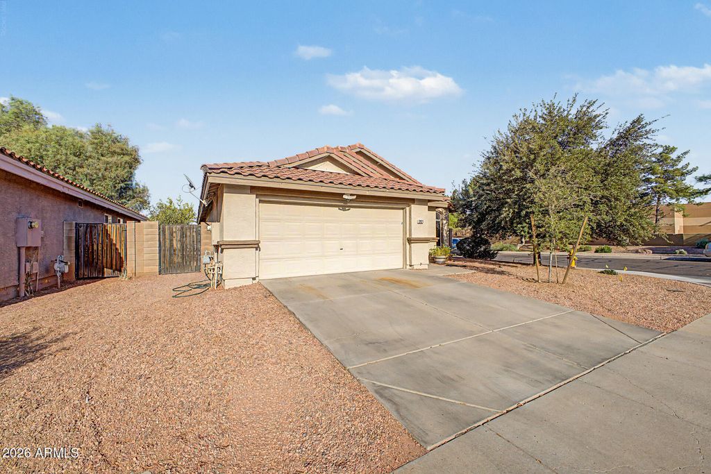 12421 N 42ND Drive, Phoenix, AZ 85029 — photo 3