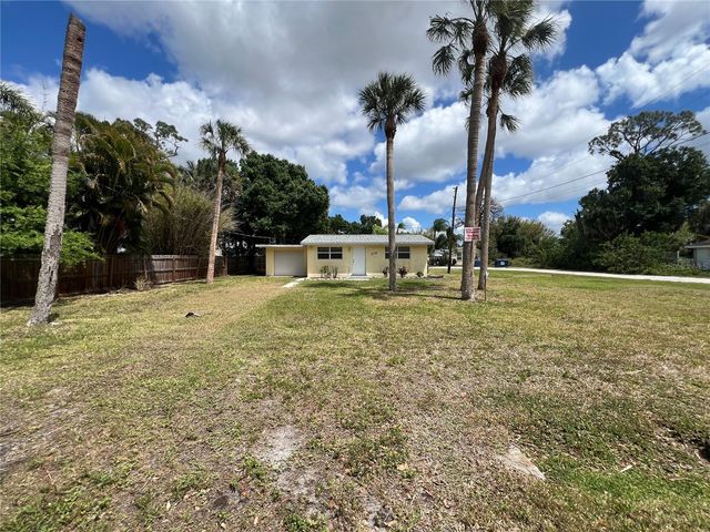 275 PINEAPPLE STREET 1, Englewood, FL 34223