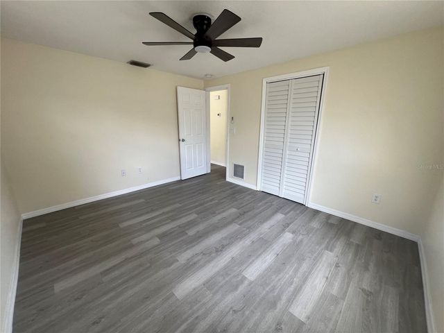 275 PINEAPPLE STREET 1, Englewood, FL 34223