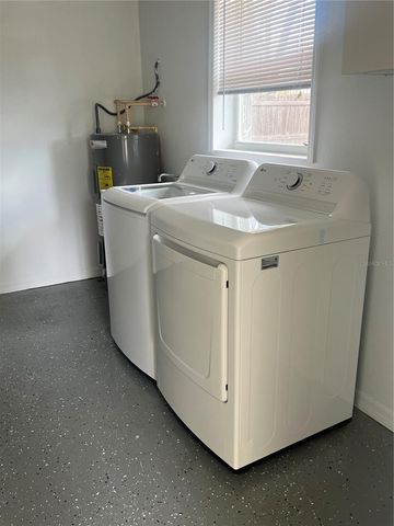 275 PINEAPPLE STREET 1, Englewood, FL 34223