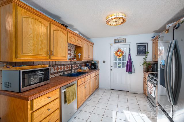 8830 Shepherd Court, Connelly Springs, NC 28612