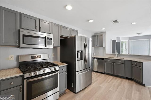 6392 Phillips Court, Lithonia, GA 30058