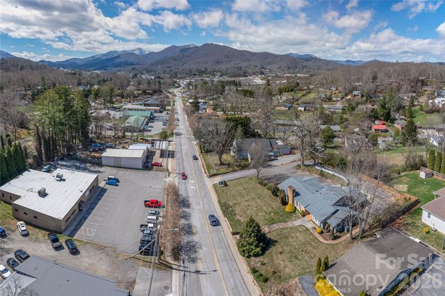 1159 N Main Street, Waynesville, NC 28786
