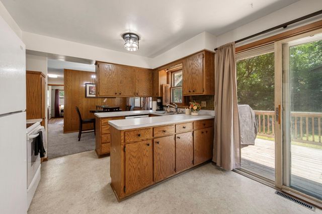 10725 Rich Avenue S, Bloomington, MN 55437