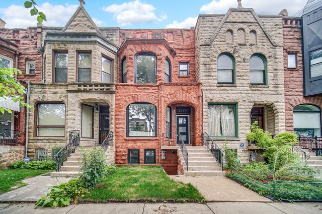4752 S Champlain Avenue, Chicago, IL 60615