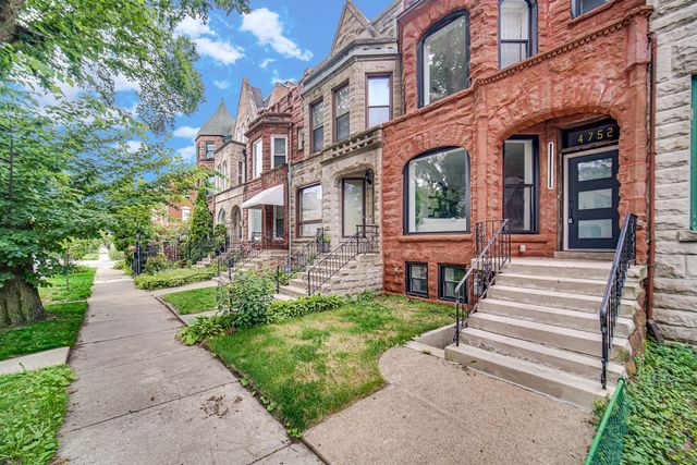 4752 S Champlain Avenue, Chicago, IL 60615