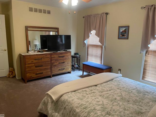 1343 Autumn Lane APT 66, BLDG 5, Rochester Hills, MI 48306