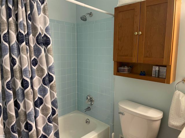 1343 Autumn Lane APT 66, BLDG 5, Rochester Hills, MI 48306