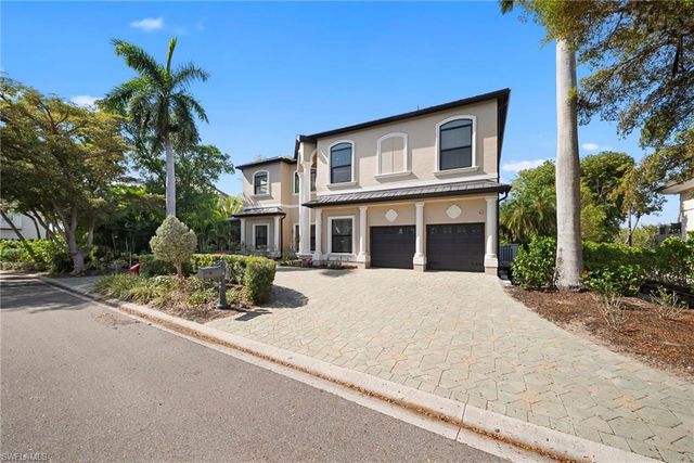 15701 Chatfield DR, Fort Myers, FL 33908