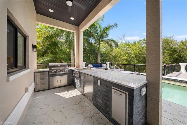 15701 Chatfield DR, Fort Myers, FL 33908