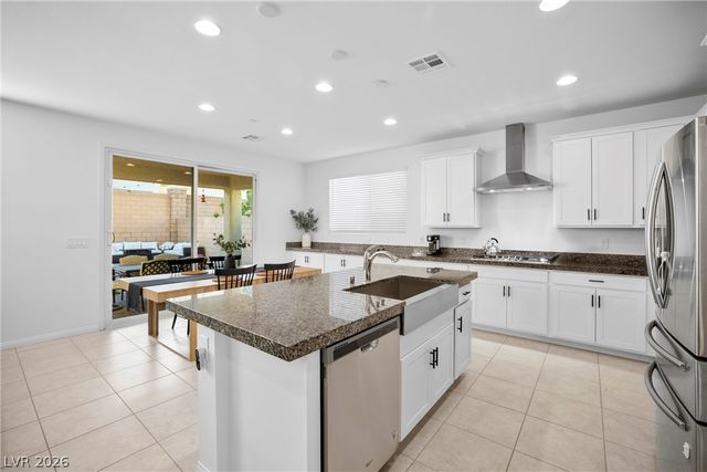 8053 Foxfield Springs Street, Las Vegas, NV 89166