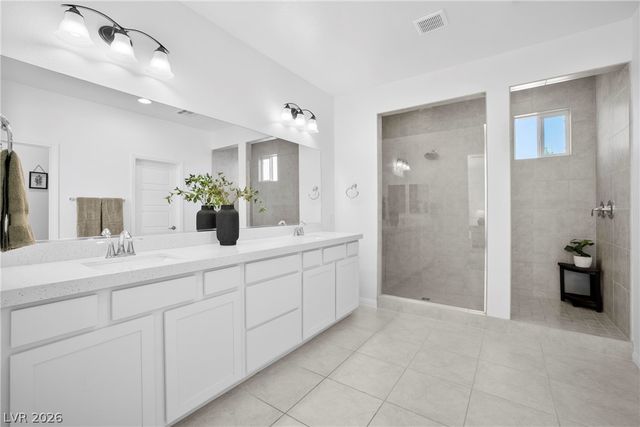 8053 Foxfield Springs Street, Las Vegas, NV 89166