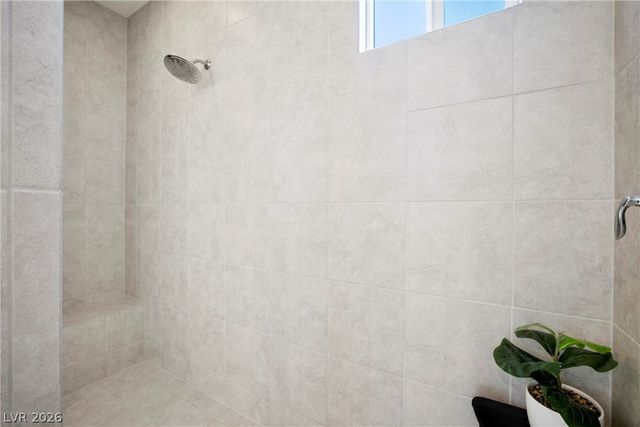 8053 Foxfield Springs Street, Las Vegas, NV 89166