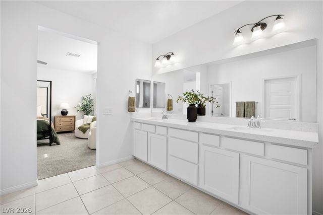 8053 Foxfield Springs Street, Las Vegas, NV 89166