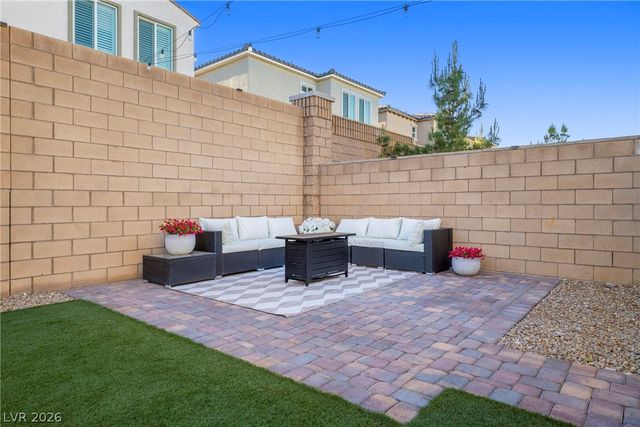 8053 Foxfield Springs Street, Las Vegas, NV 89166