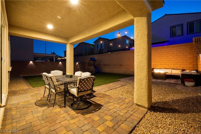 8053 Foxfield Springs Street, Las Vegas, NV 89166