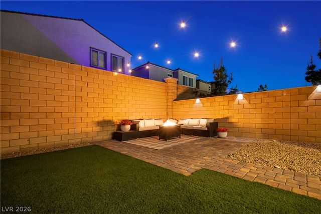 8053 Foxfield Springs Street, Las Vegas, NV 89166