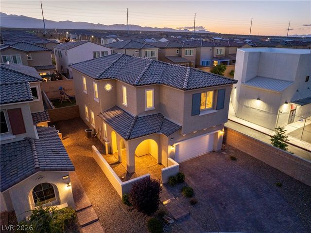 8053 Foxfield Springs Street, Las Vegas, NV 89166