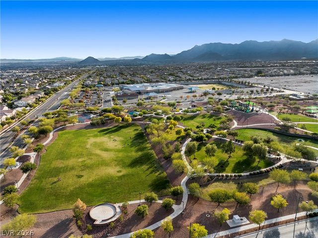 8053 Foxfield Springs Street, Las Vegas, NV 89166