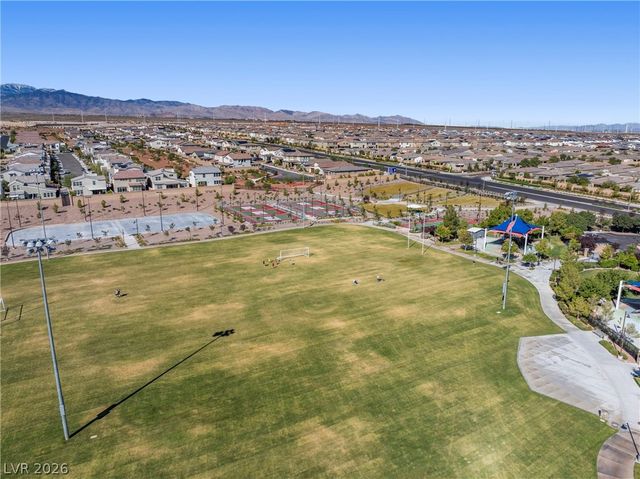 8053 Foxfield Springs Street, Las Vegas, NV 89166