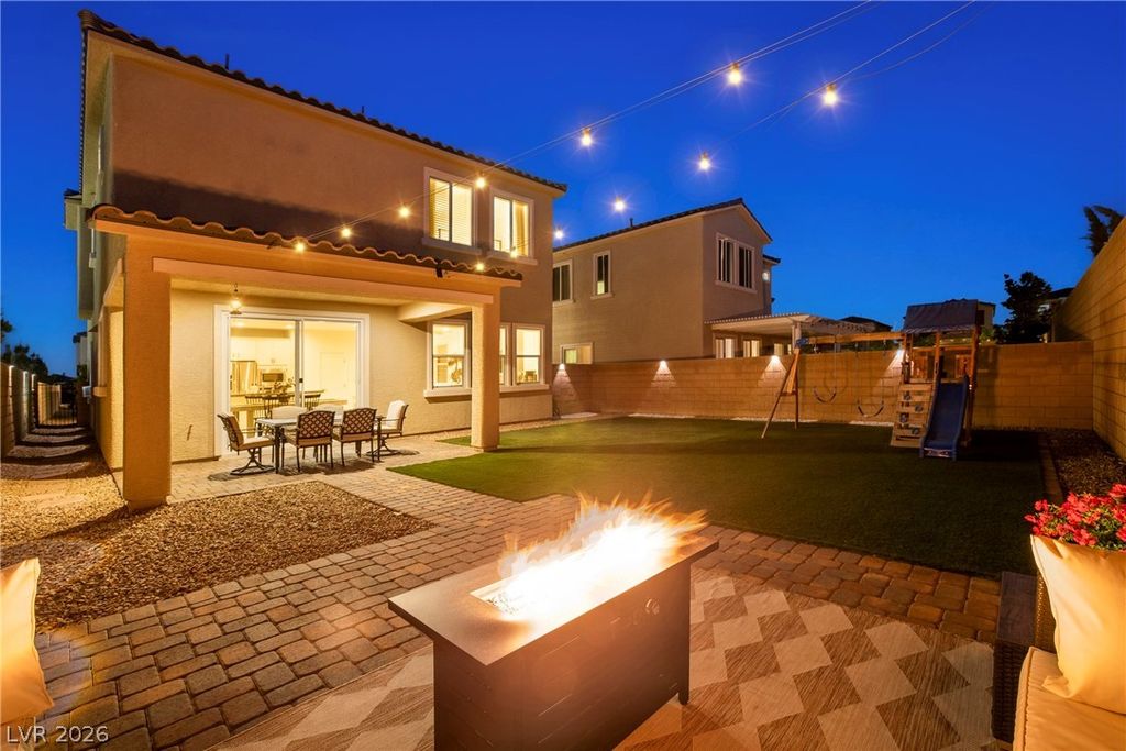 8053 Foxfield Springs Street, Las Vegas, NV 89166