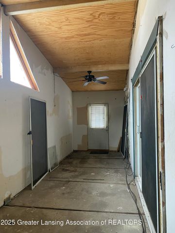 1902 Windsor Lane, Flint, MI 48507