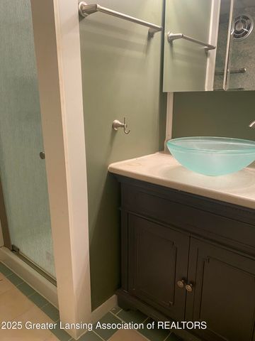 1902 Windsor Lane, Flint, MI 48507