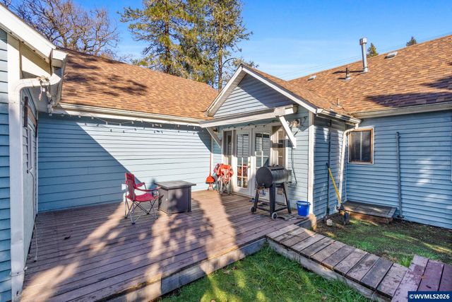 28780 Santiam Hwy, Sweet Home, OR 97386