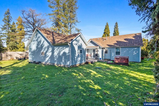 28780 Santiam Hwy, Sweet Home, OR 97386