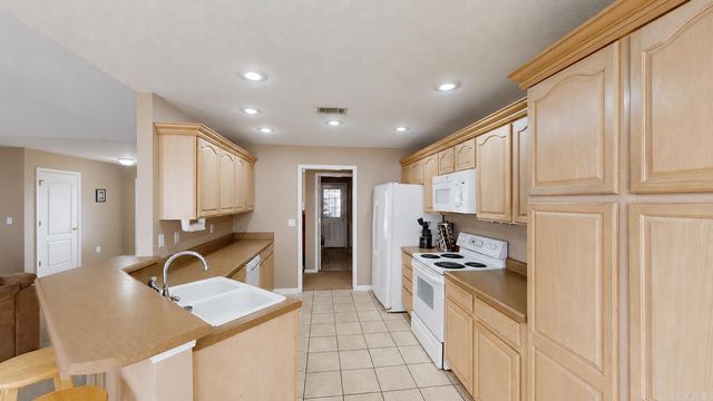 3300 Jeridon Cove, Jonesboro, AR 72404