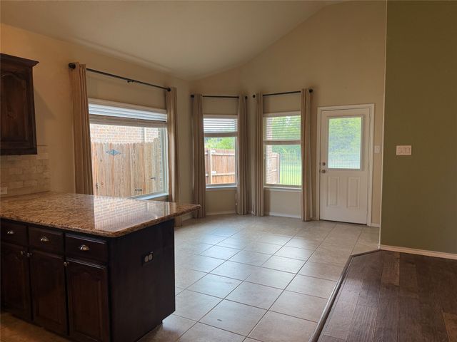 1220 Scott Drive, Weatherford, TX 76087