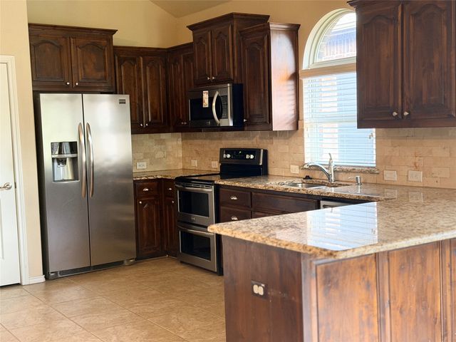 1220 Scott Drive, Weatherford, TX 76087