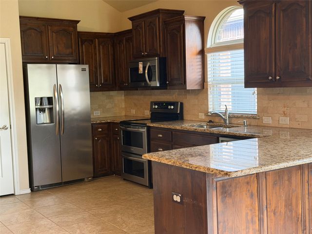 1220 Scott Drive, Weatherford, TX 76087