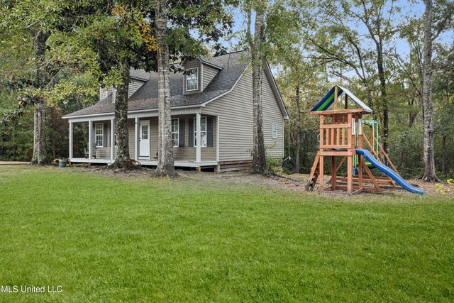 3111 Cormorant Street, Gautier, MS 39553