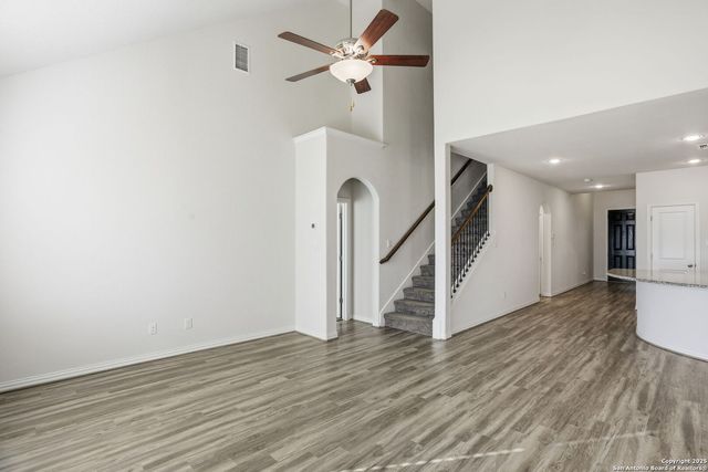 204 Tiltwood Ct, Boerne, TX 78006