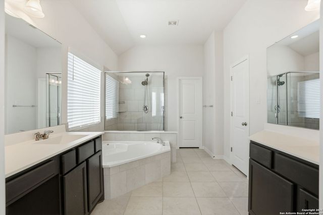 204 Tiltwood Ct, Boerne, TX 78006