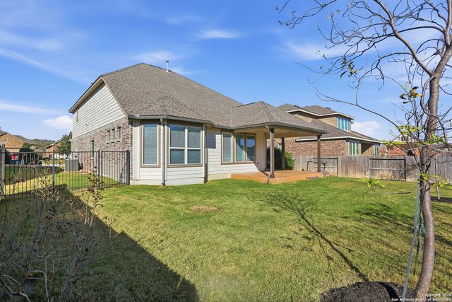 204 Tiltwood Ct, Boerne, TX 78006