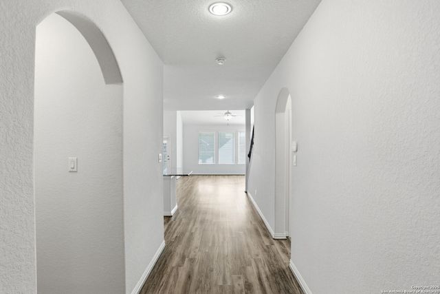 204 Tiltwood Ct, Boerne, TX 78006