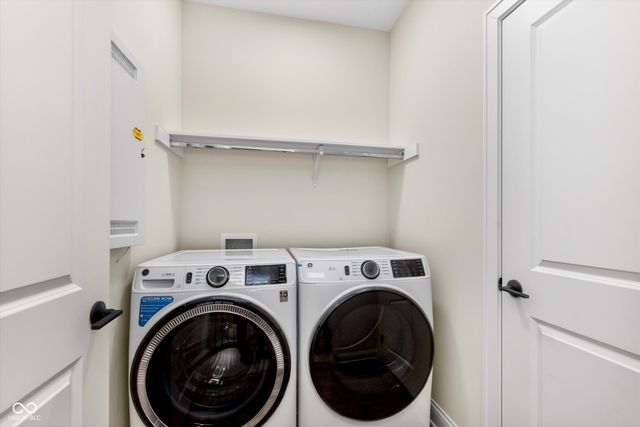 445 Mariposa Trail, Carmel, IN 46032