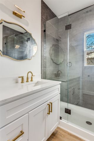 943 E Richmond Avenue, Fort Worth, TX 76104