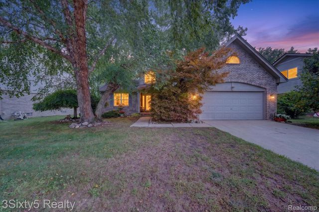 19149 Red Oak Lane, Brownstown Charter Township, MI 48193
