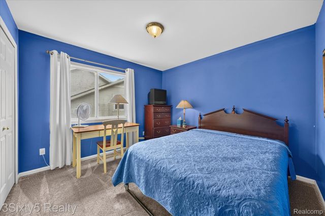 19149 Red Oak Lane, Brownstown Charter Township, MI 48193