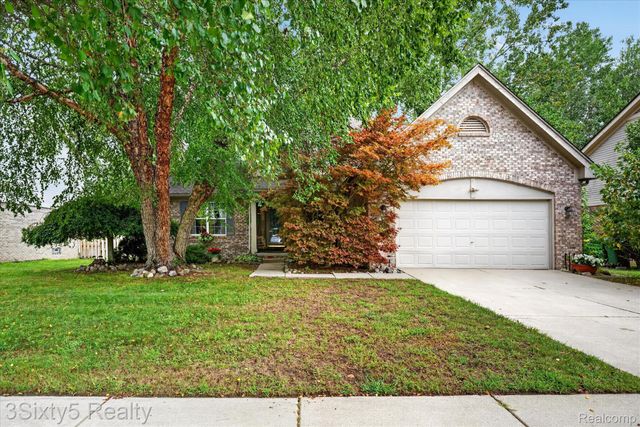 19149 Red Oak Lane, Brownstown Charter Township, MI 48193